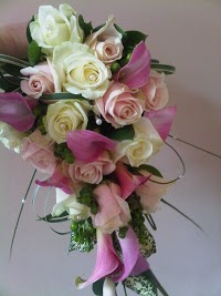 Mrs Bouquet Wedding Flowers 331978 Image 2