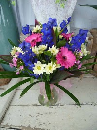 Tippetts Florist Ltd Flowers Oadby, Leicester 327393 Image 3