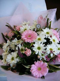 Tippetts Florist Ltd Flowers Oadby, Leicester 327393 Image 4