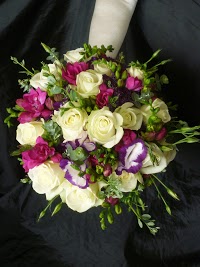 Tracy Qs Cornwall Wedding Flowers 327507 Image 3